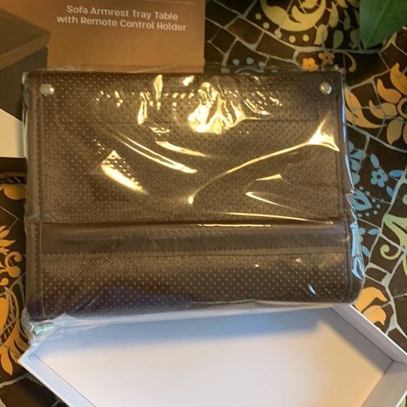 COUCH REMOTE ORGANIZER - Picture 4 of 6